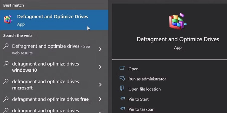 De app voor schijfdefragmentatie openen via de zoekbalk in het startmenu